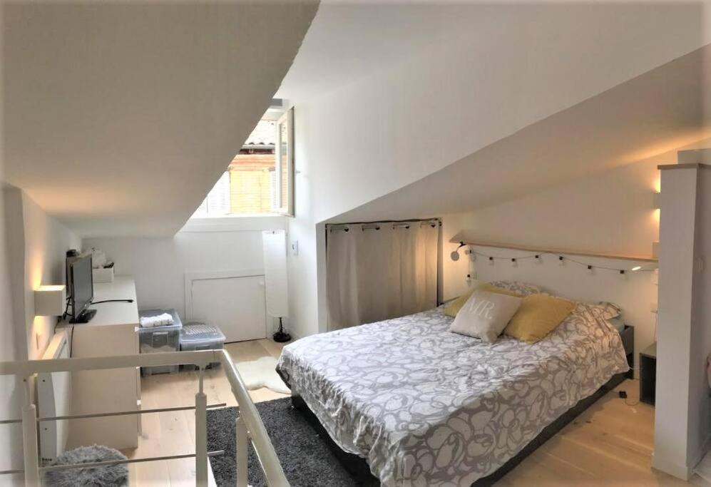 Ferienwohnung Duplex Aux Carmes Toulouse Exterior foto